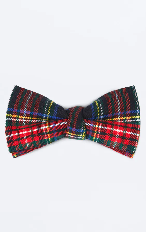 Nœud papillon pré-noué à carreaux en tartan bleu marine Nœud papillon pré-noué à carreaux en tartan bleu marine