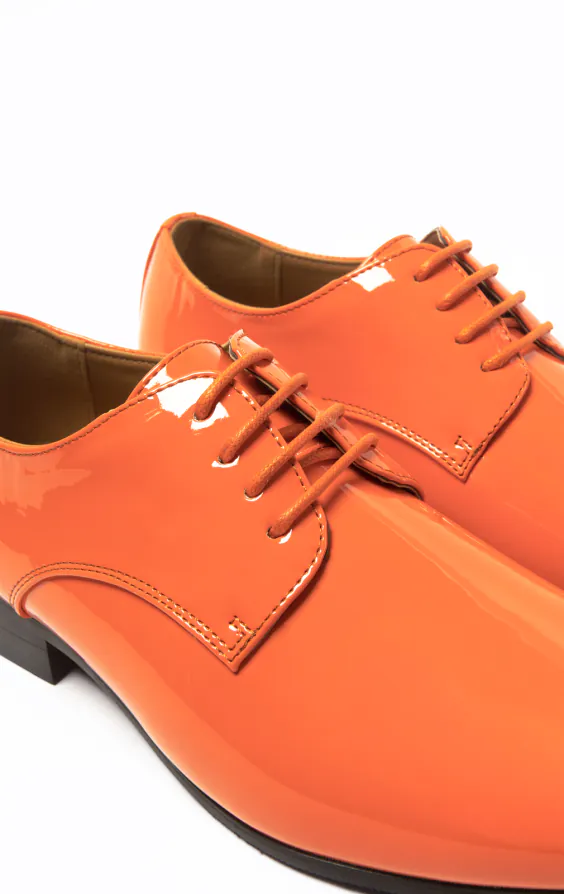 Chaussures Habillées Vernies Orange Style Contemporain - photo 3 Chaussures Habillées Vernies Orange Style Contemporain - photo 3