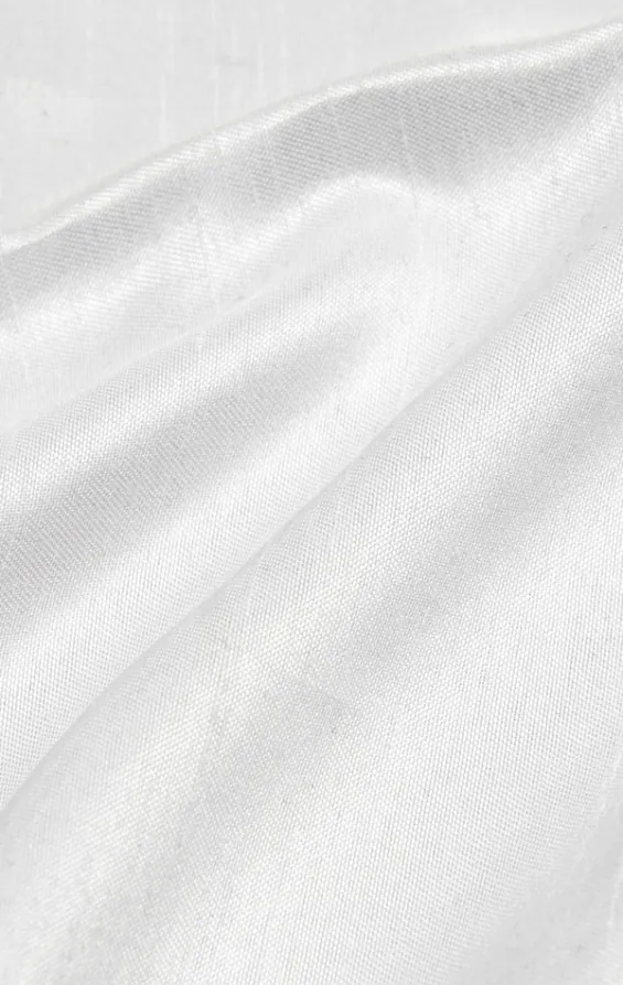 Pochette en Doupion Blanc - photo 1