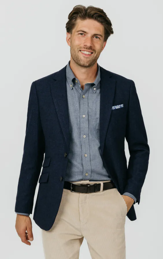 Veste en tweed bleu marine à chevrons Veste en tweed bleu marine à chevrons