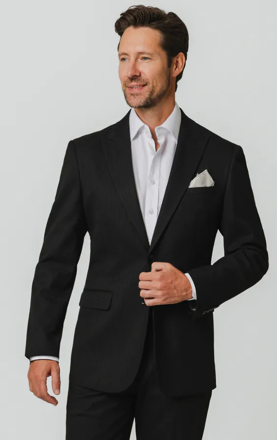 Veste de costume à fines rayures noires Veste de costume à fines rayures noires