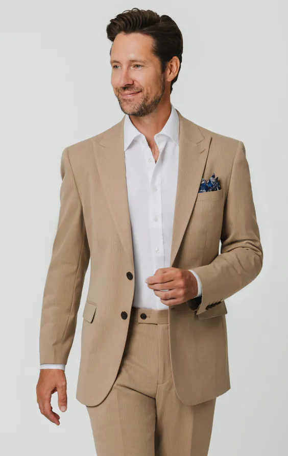 Veste de costume à fines rayures marron chameau