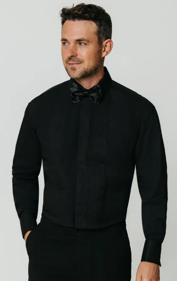 Chemise habillée noire, plissée devant, col standard Chemise habillée noire, plissée devant, col standard