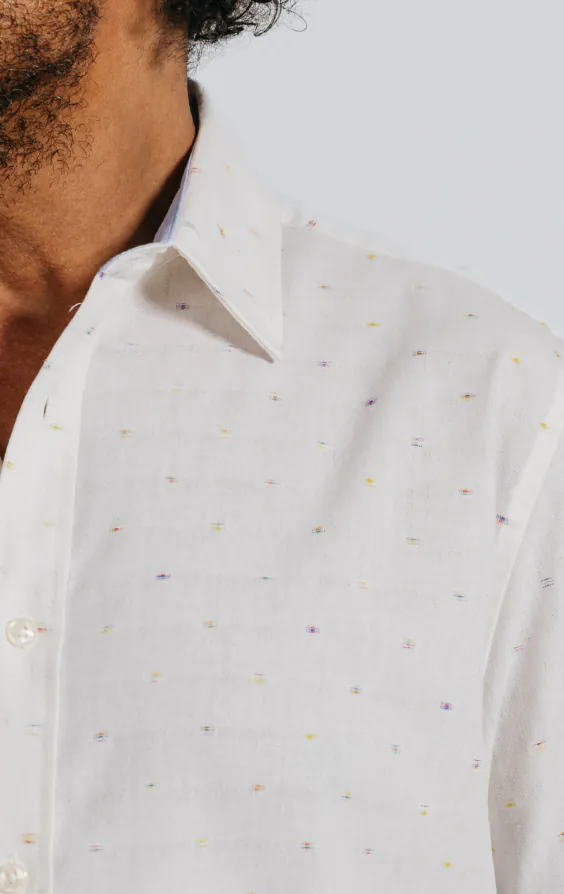 Chemise blanche à manches courtes avec armure colorée - photo 2