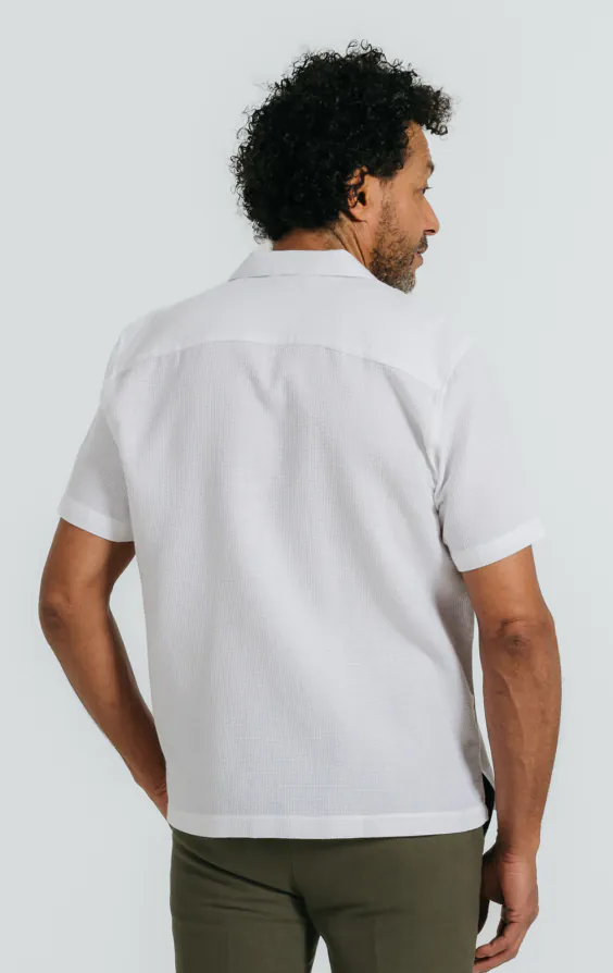 Chemise à manches courtes à motif gaufré et col cubain blanc - photo 3