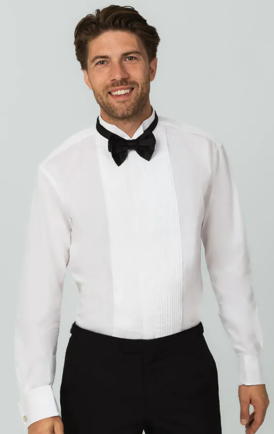 Chemise habillée, plissée devant, coupe slim, col cassé, 100% coton Chemise habillée, plissée devant, coupe slim, col cassé, 100% coton