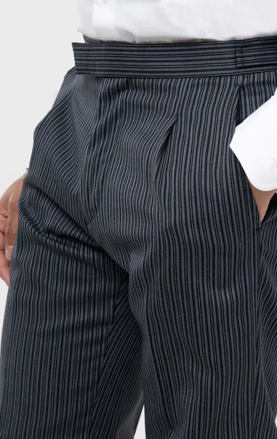 Pantalon rayé noir & gris pour jaquette - photo 1 Pantalon rayé noir & gris pour jaquette - photo 1