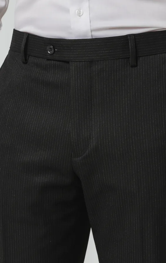 Pantalon de costume à fines rayures noires - photo 1 Pantalon de costume à fines rayures noires - photo 1