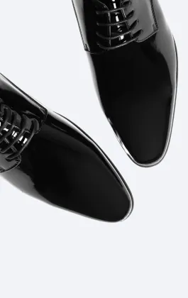 Chaussures Habillées Vernies Noir Style Contemporain