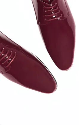 Chaussures Habillées Vernies Bordeaux Style Contemporain