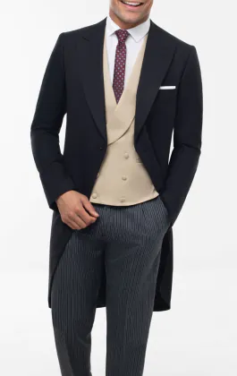 Jaquette chevrons noire avec pantalon noir/gris