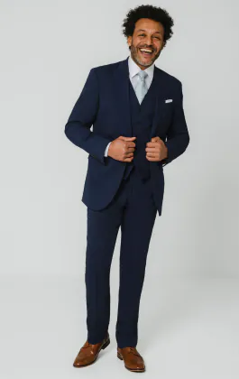 Costume bleu col en pique